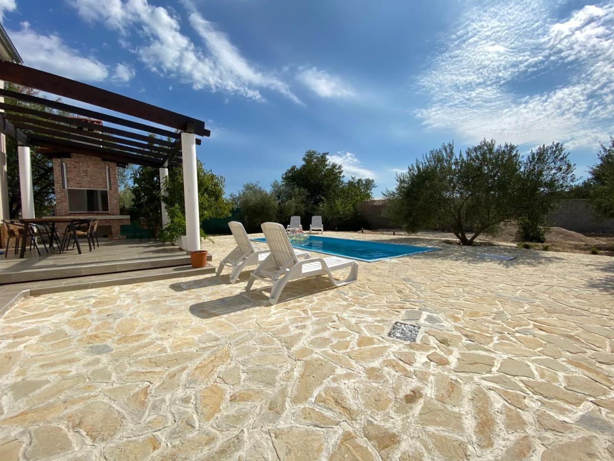 Villa Bubica- Cozy Holiday Home In Rural Area With Pool Stankovci  Exteriör bild