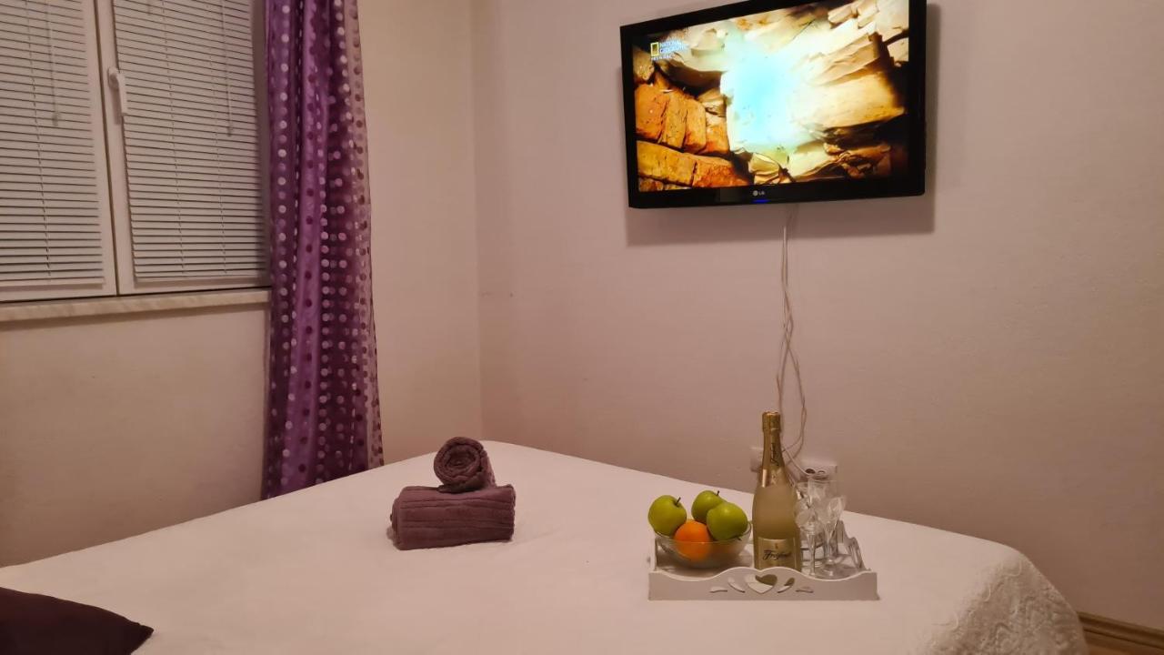 Villa Bubica- Cozy Holiday Home In Rural Area With Pool Stankovci  Exteriör bild