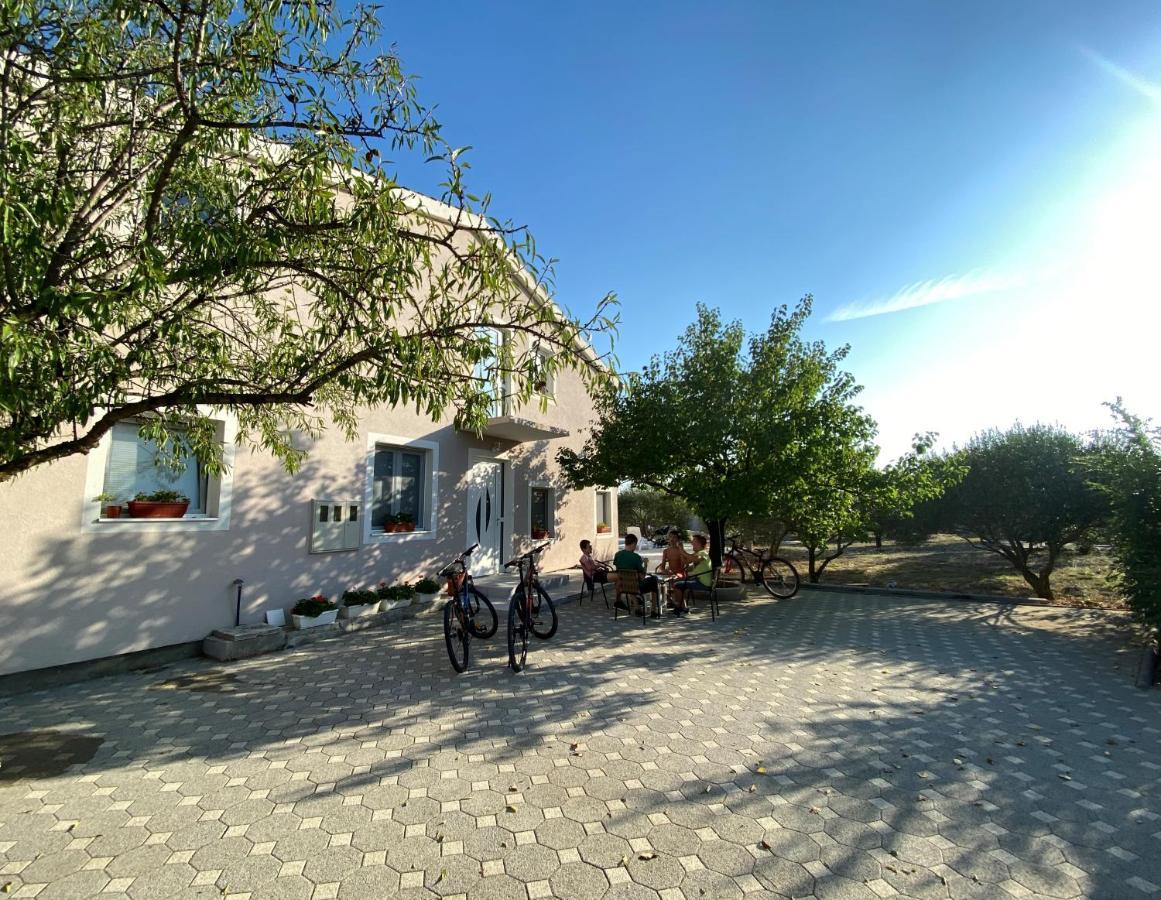 Villa Bubica- Cozy Holiday Home In Rural Area With Pool Stankovci  Exteriör bild