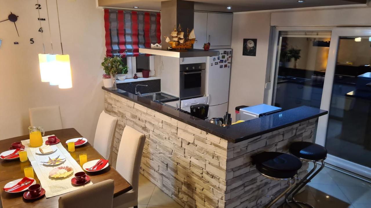 Villa Bubica- Cozy Holiday Home In Rural Area With Pool Stankovci  Exteriör bild