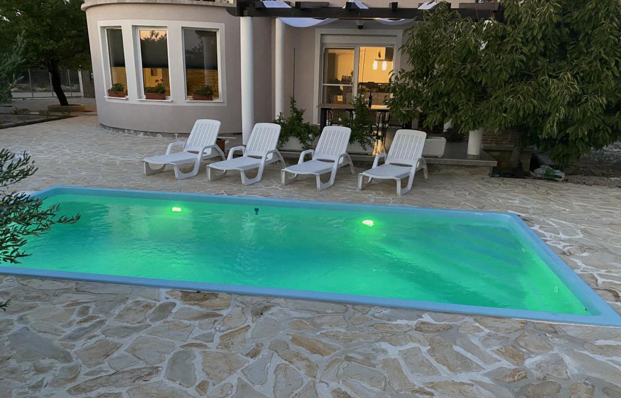 Villa Bubica- Cozy Holiday Home In Rural Area With Pool Stankovci  Exteriör bild