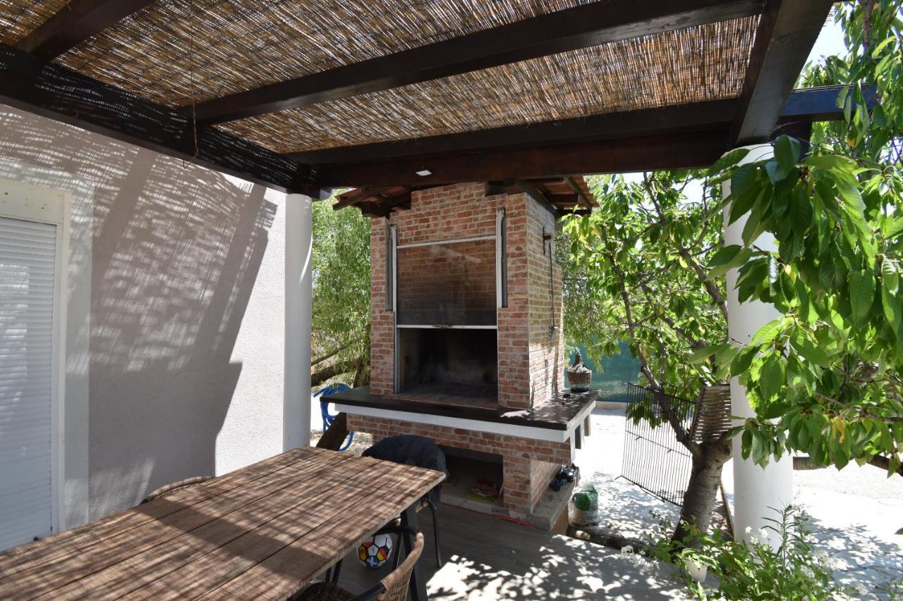 Villa Bubica- Cozy Holiday Home In Rural Area With Pool Stankovci  Exteriör bild